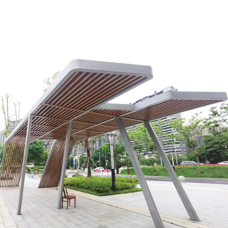 Pergola kayu tiruan bahan komposit