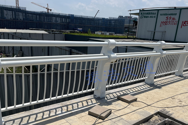 Pagar pengadang aloi aluminium